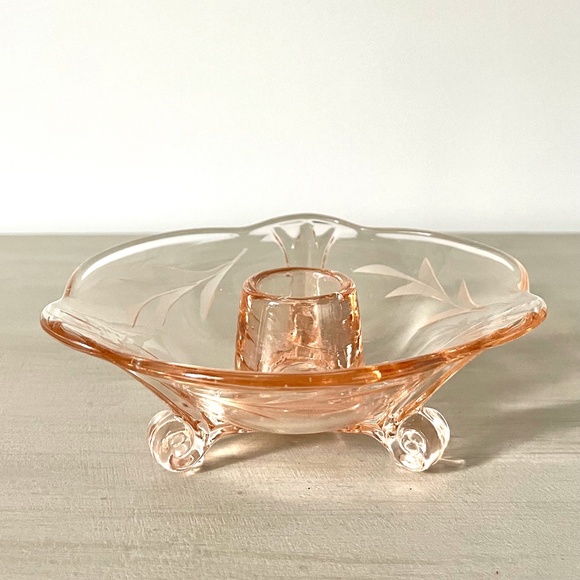 VINTAGE 1930s Depression Glass Etched Glass Footed Candle Holder - Picture 1 of 8
